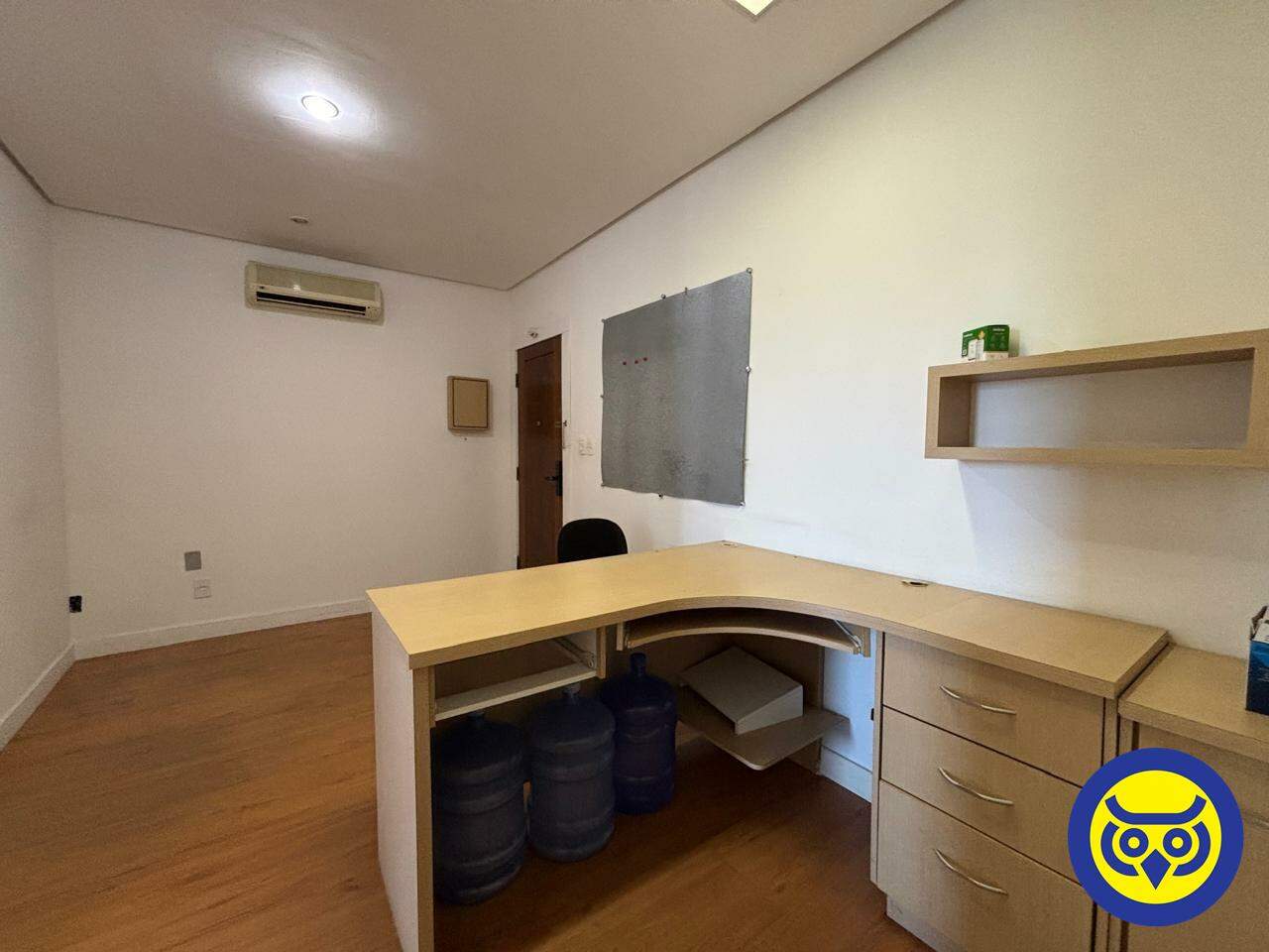 Sala para aluguel no Centro: 