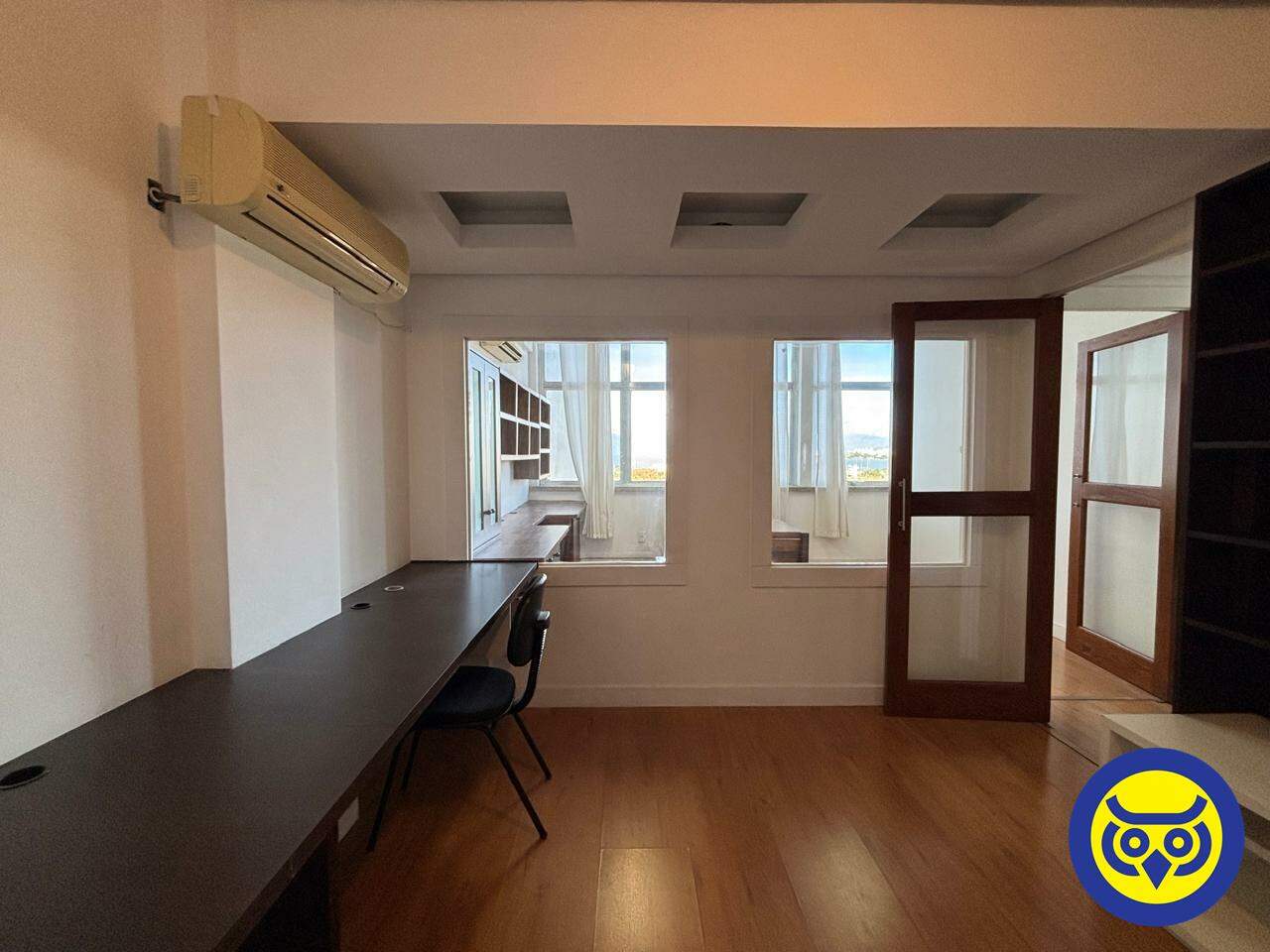 Sala para aluguel no Centro: 