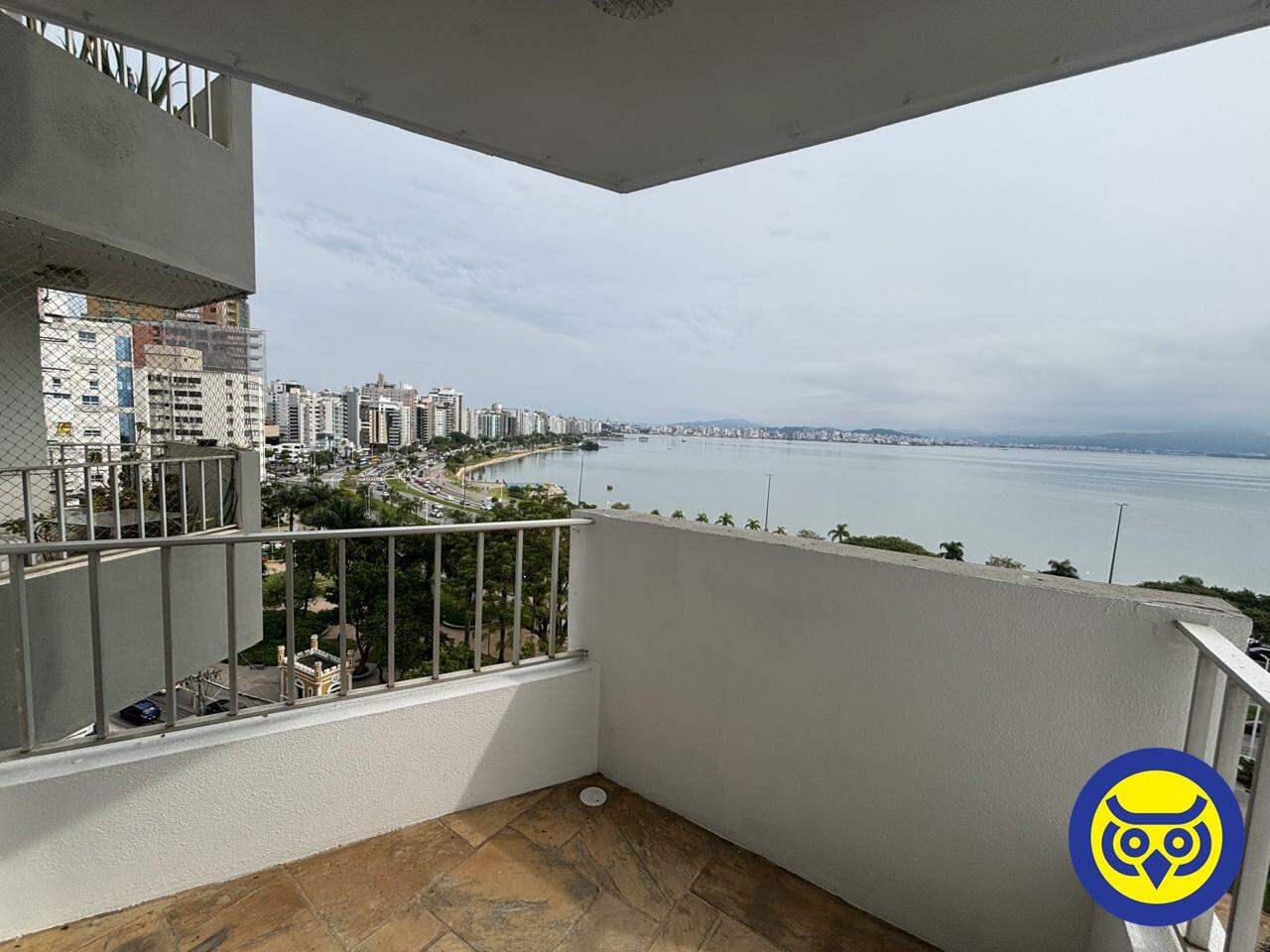 Apartamento para aluguel no Agronômica: