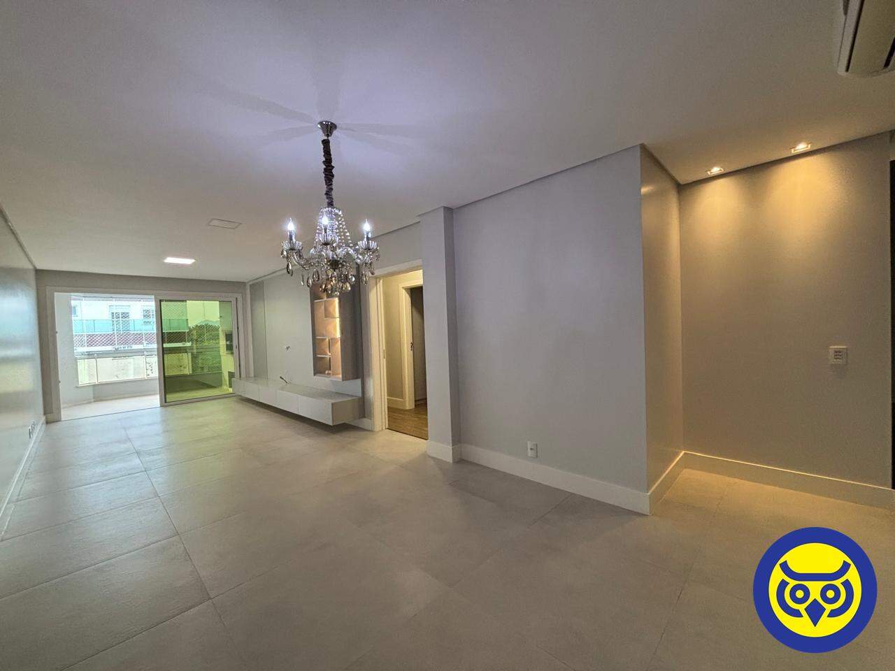 Apartamento para aluguel no Agronômica: 