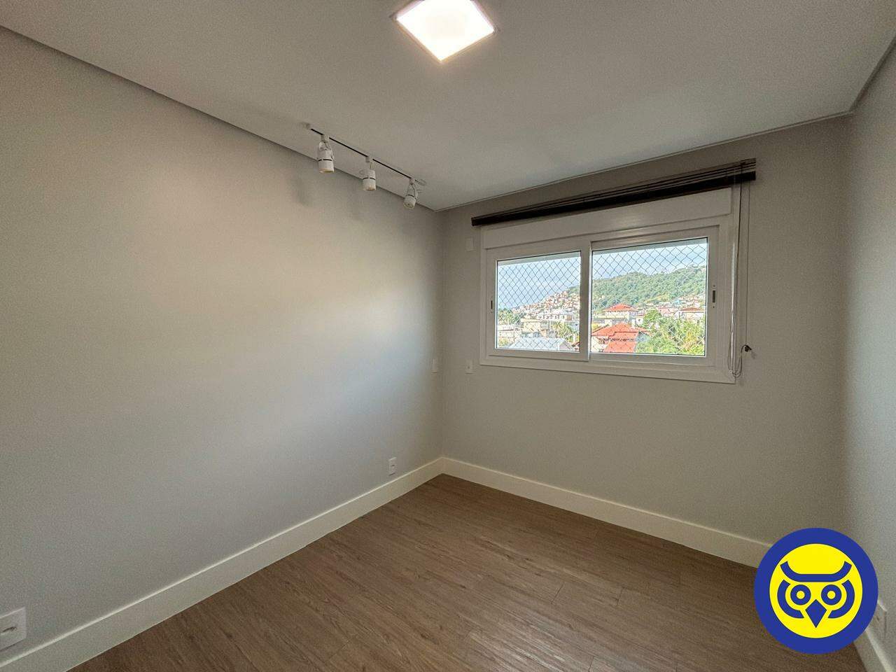 Apartamento para aluguel no Agronômica:
