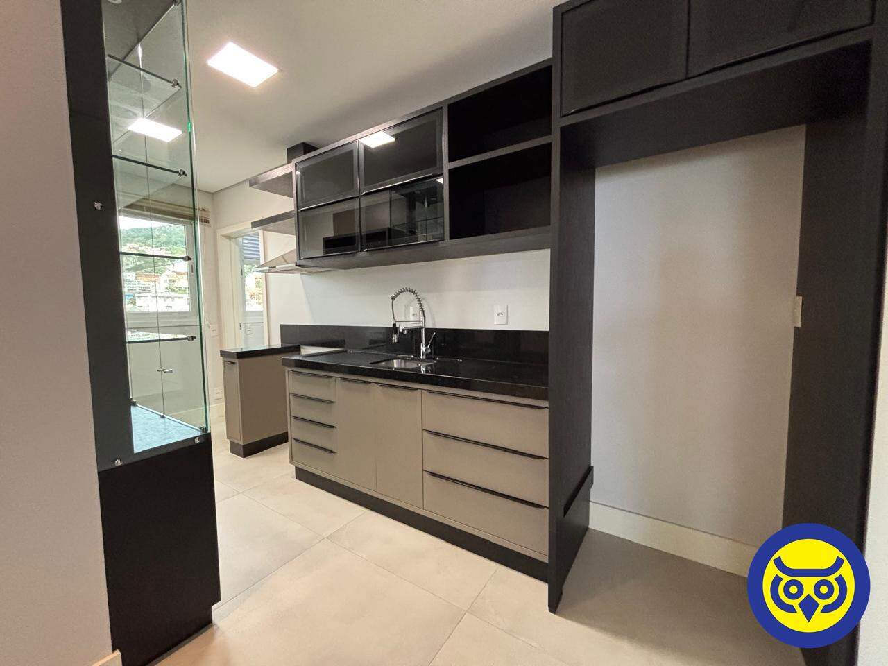 Apartamento para aluguel no Agronômica: