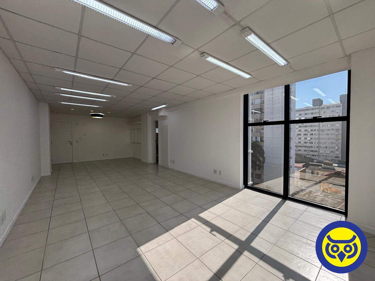 Sala para aluguel no Centro: 
