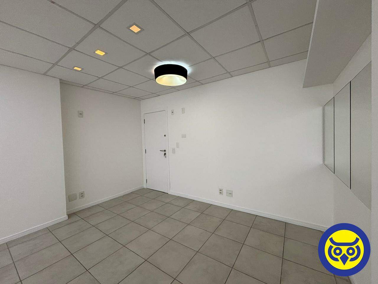 Sala para aluguel no Centro: