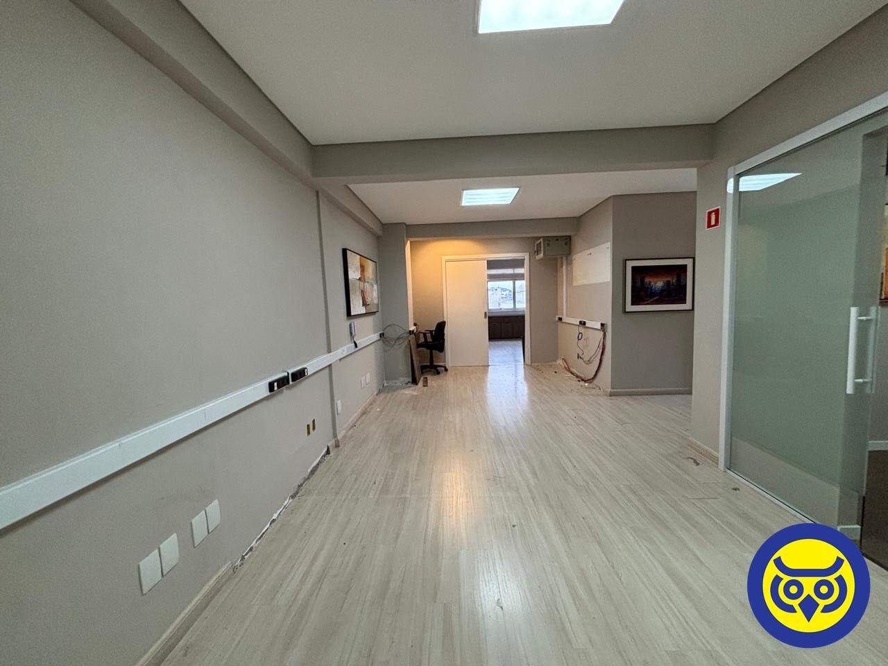Sala para aluguel no Centro: