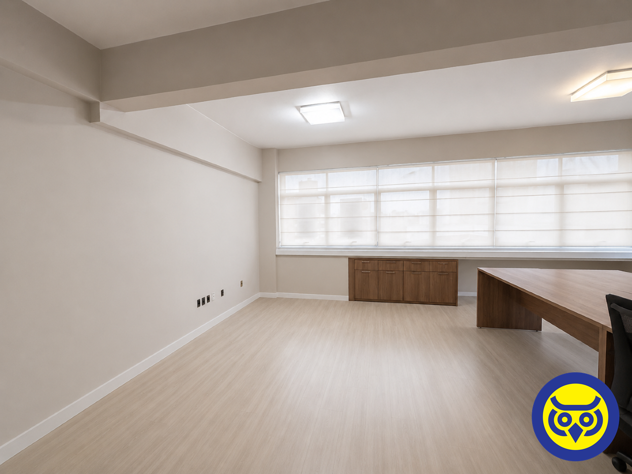 Sala para aluguel no Centro:
