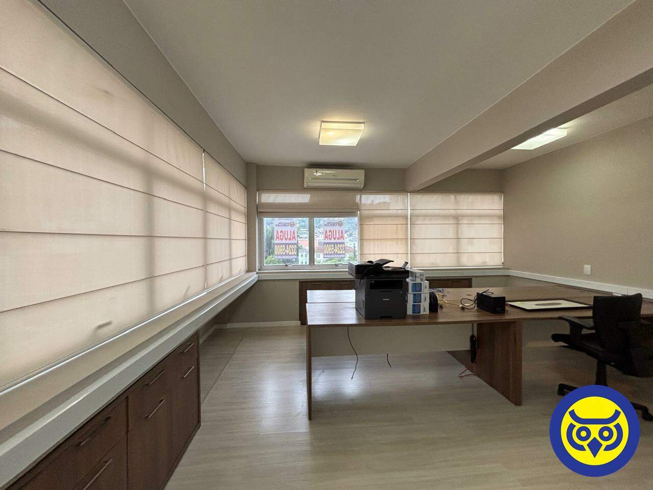Sala para aluguel no Centro: