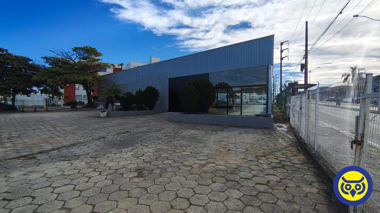 Galpão para aluguel no Capoeiras: