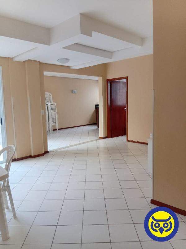 Apartamento para aluguel no Barreiros: 