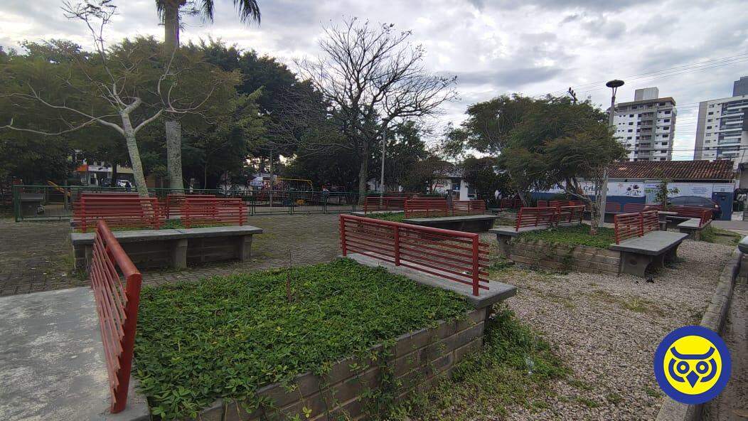Apartamento para aluguel no Barreiros: 