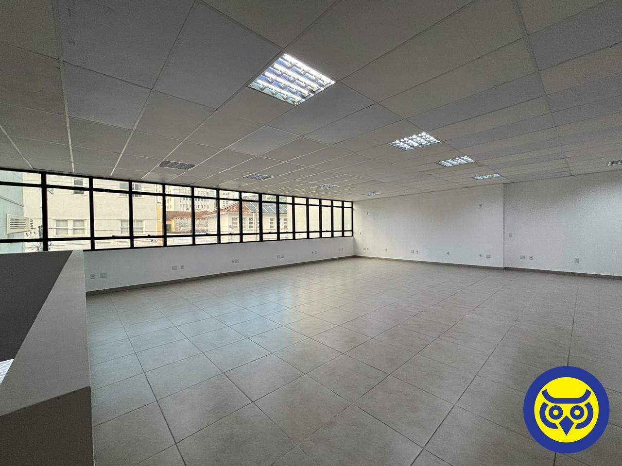 Prédio Comercial para aluguel no Centro: 