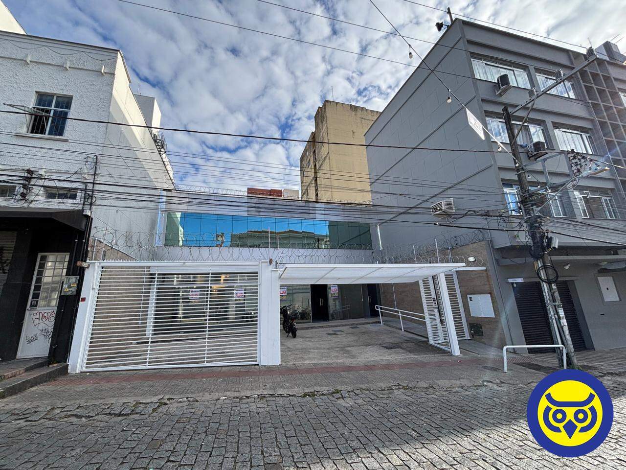 Prédio Comercial para aluguel no Centro: 
