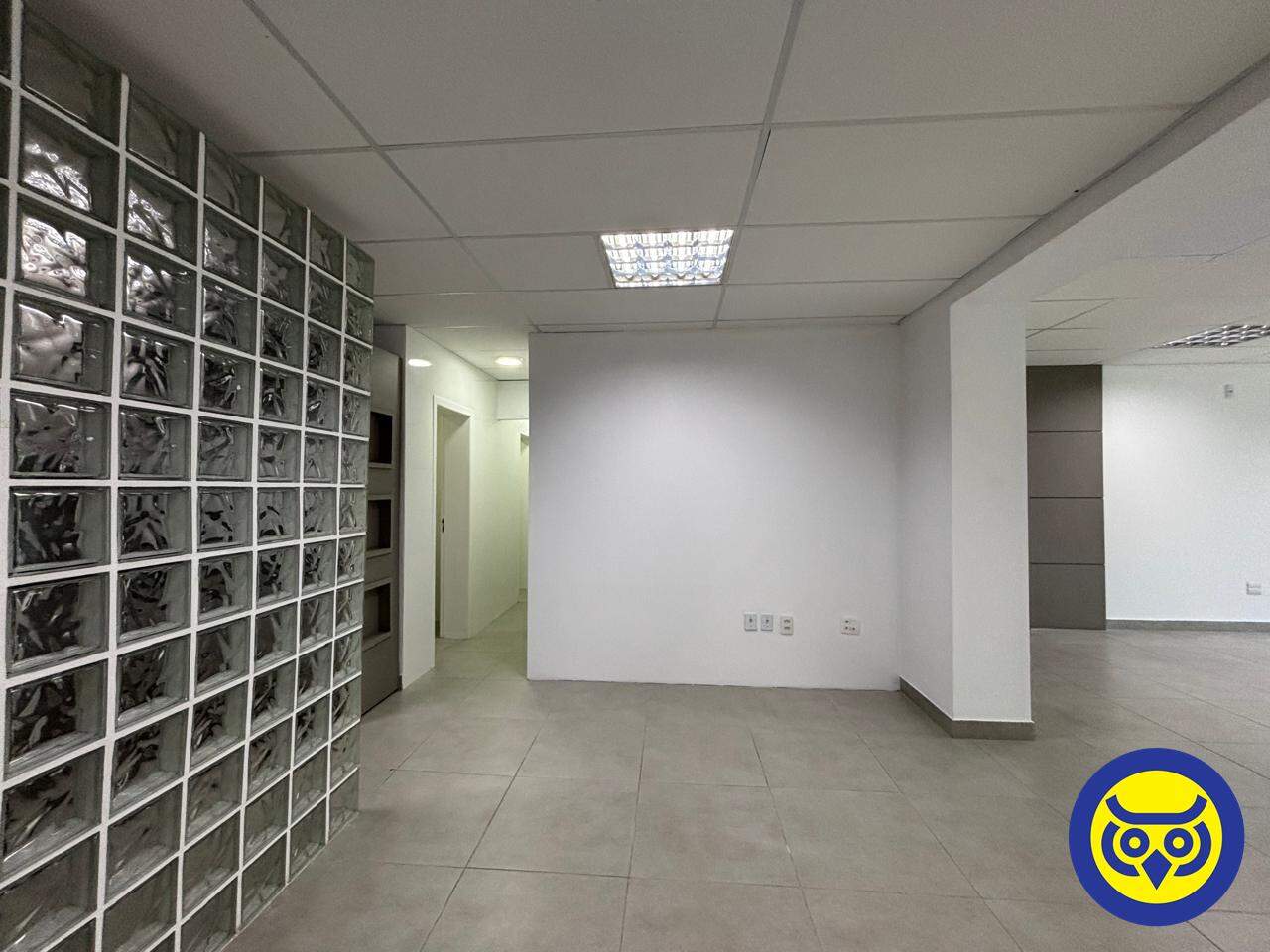 Prédio Comercial para aluguel no Centro: 