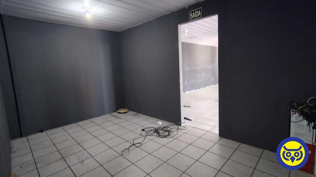 Loja para aluguel no Capoeiras: 