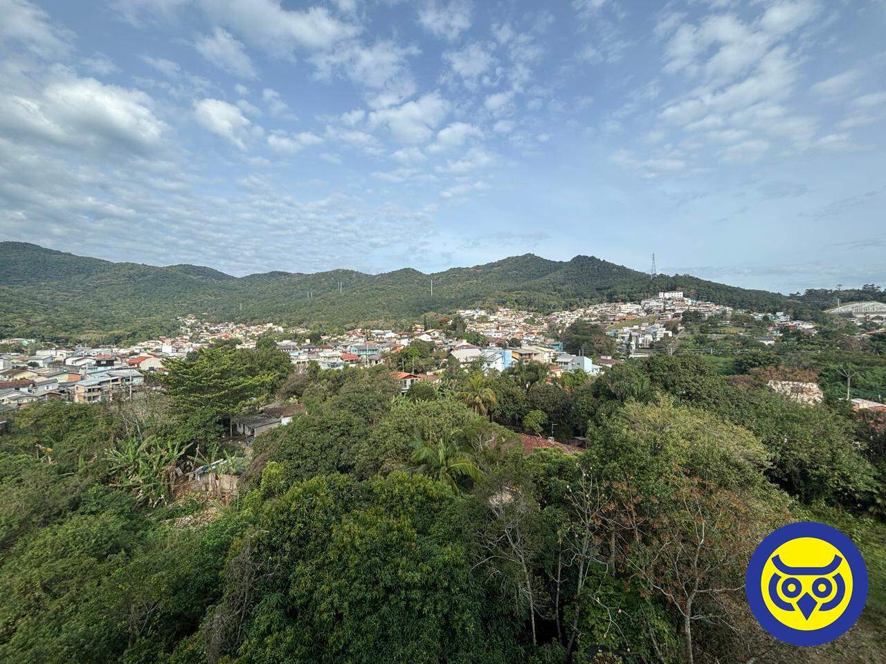 Apartamento para aluguel no Saco Grande: 