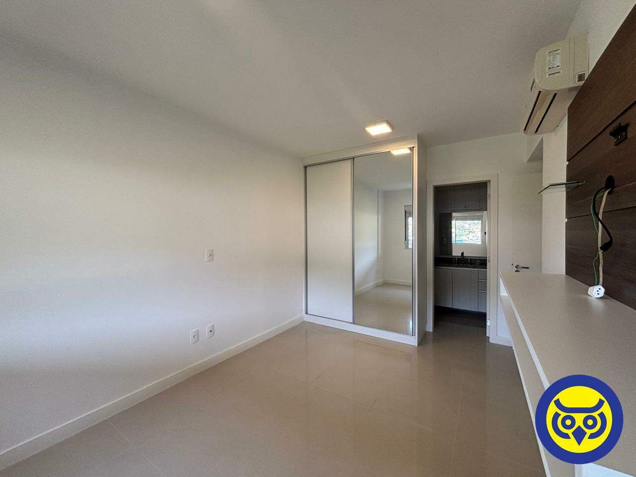 Apartamento para aluguel no Saco Grande: 