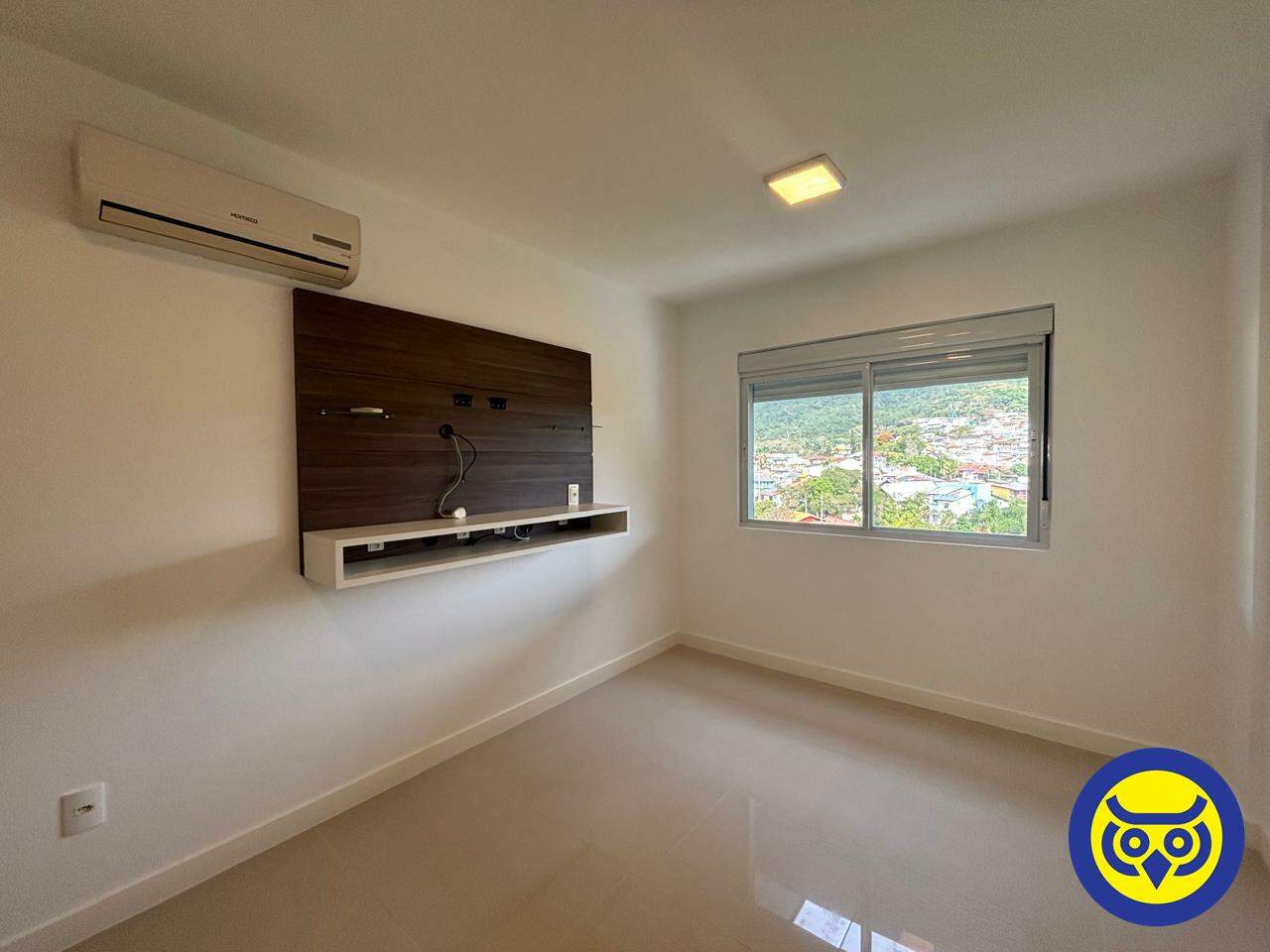Apartamento para aluguel no Saco Grande: 