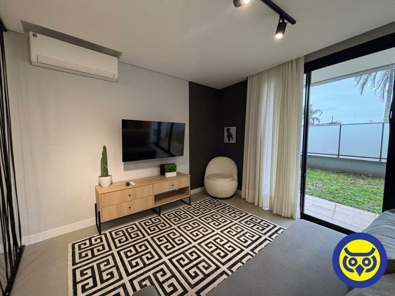 Apartamento para aluguel no Lagoa Da Conceição: 