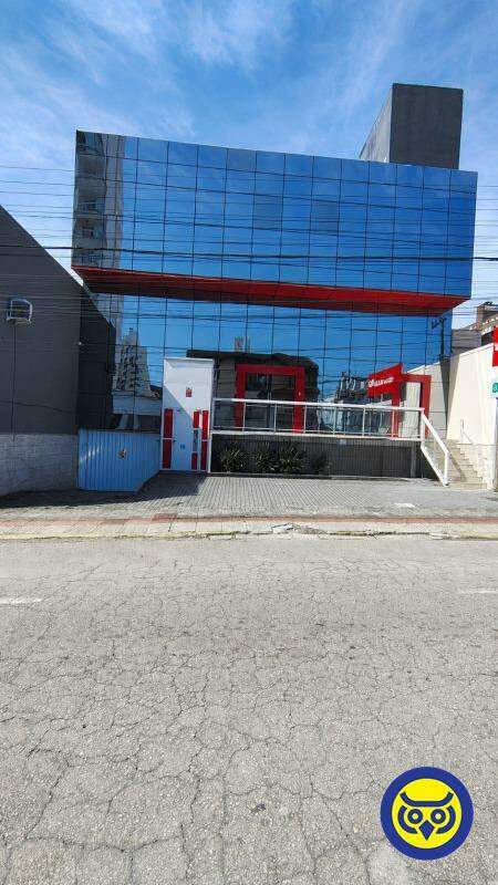 Prédio Comercial para aluguel no Estreito: 