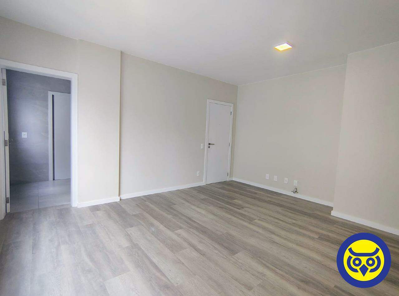 Apartamento para aluguel no Agronômica: