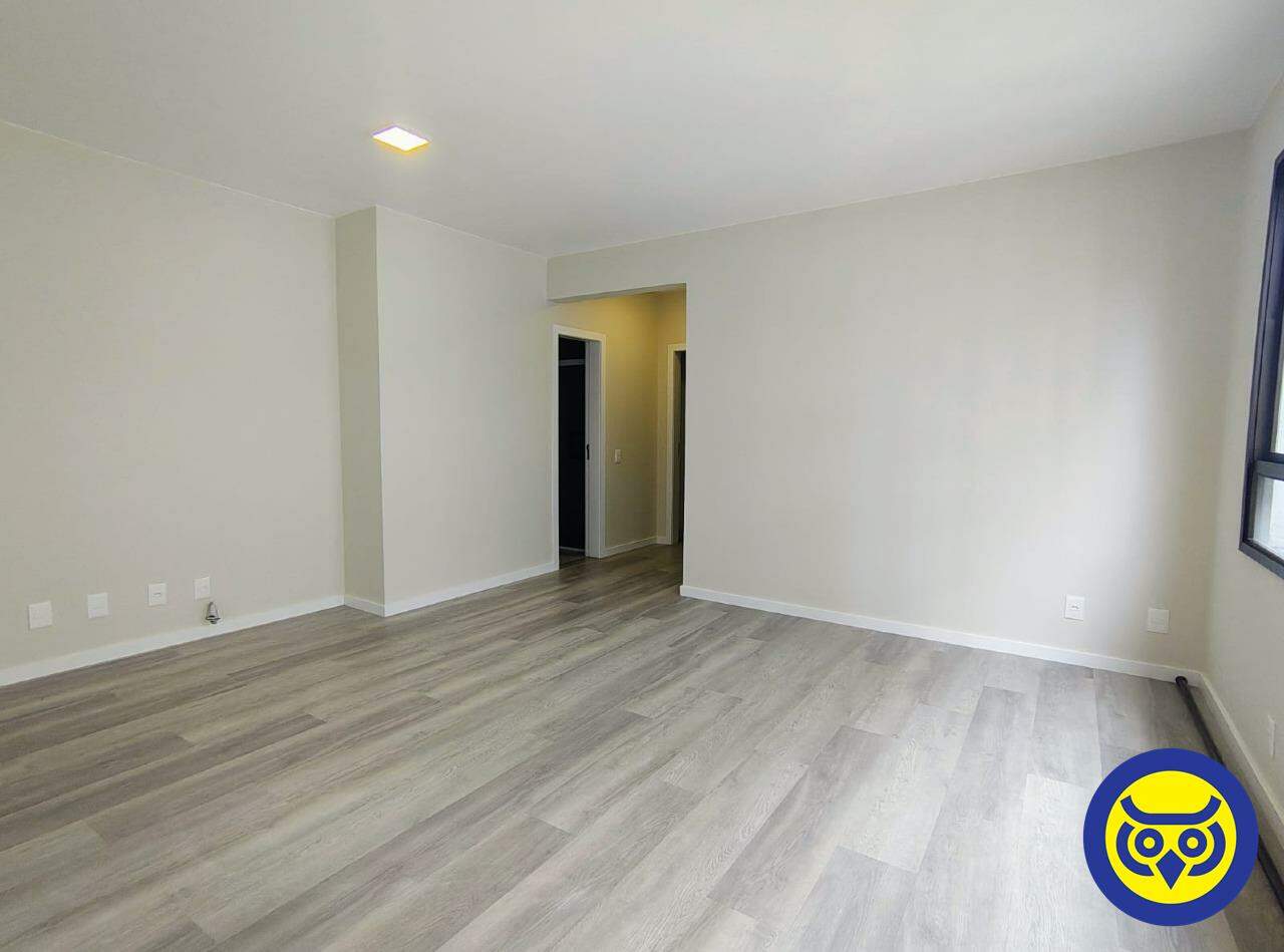 Apartamento para aluguel no Agronômica: