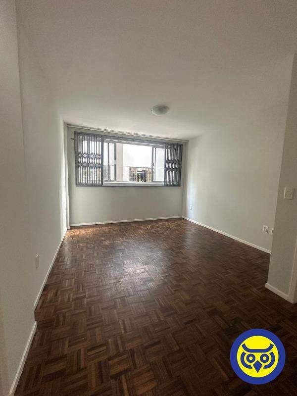Apartamento para aluguel no Centro: 