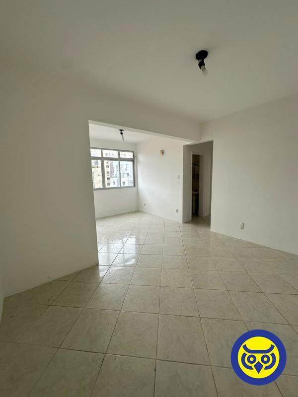 Apartamento para aluguel no Centro: 