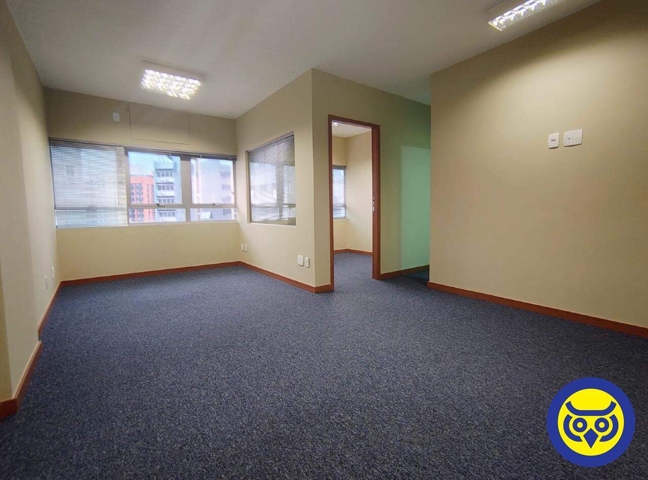 Sala para aluguel no Centro: 