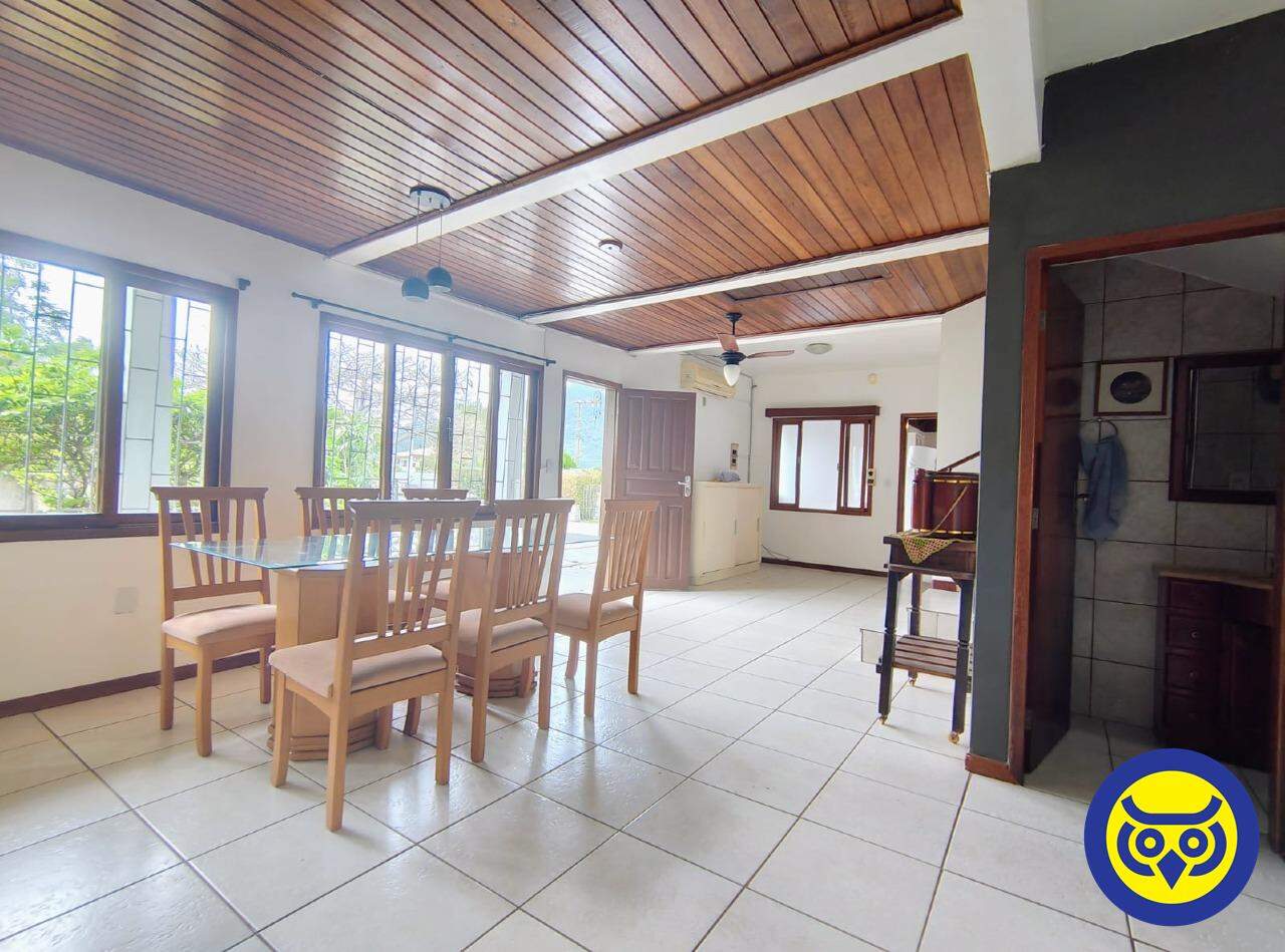 Casa para aluguel no Rio Vermelho: 