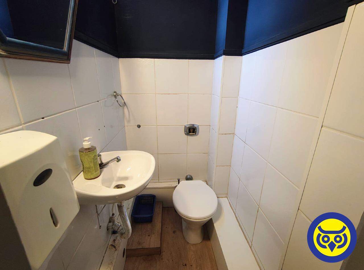 Sala para aluguel no Centro: 