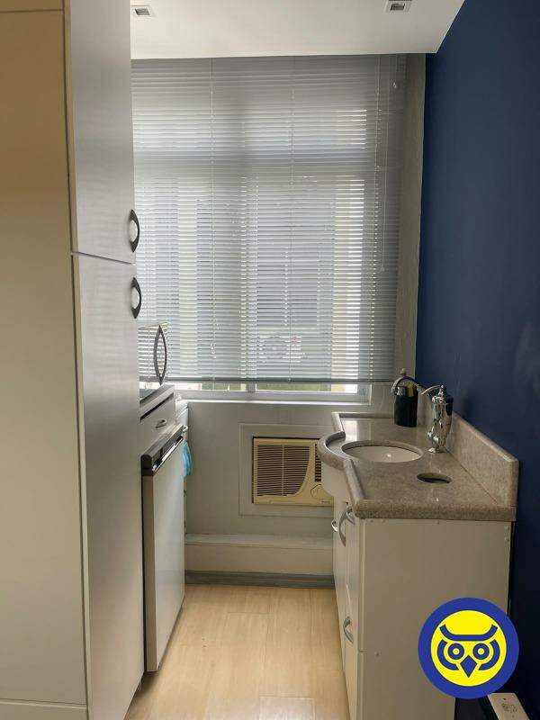 Sala para aluguel no Centro: 