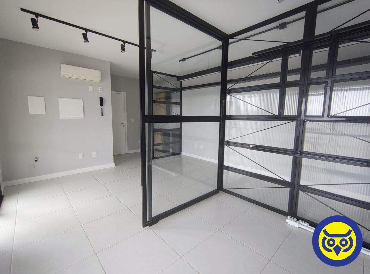 Sala para aluguel no Trindade: 