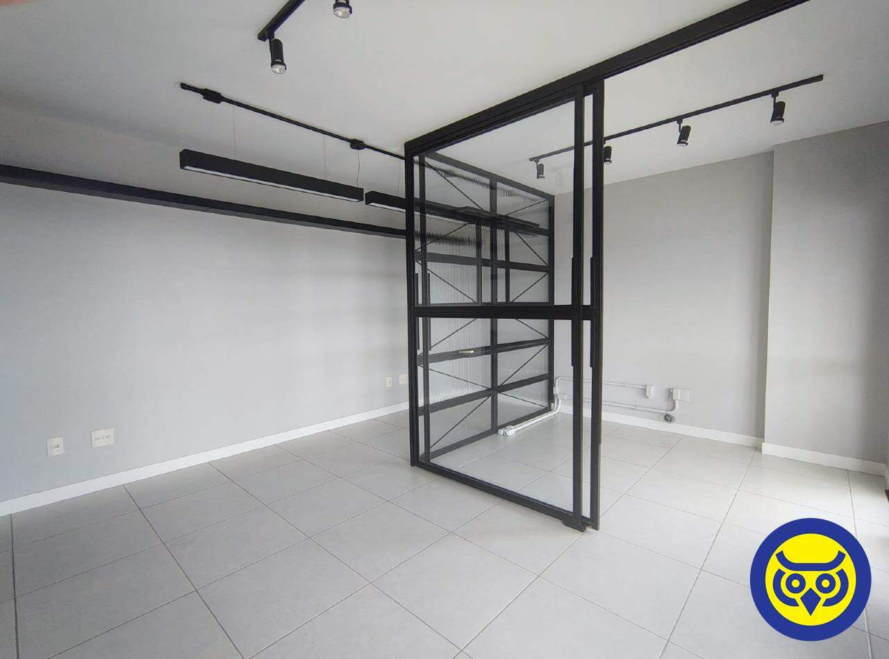 Sala para aluguel no Trindade: