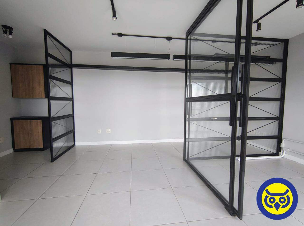 Sala para aluguel no Trindade: