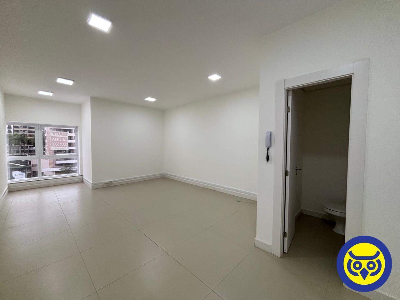 Salas/Conjuntos para aluguel no Canto: 