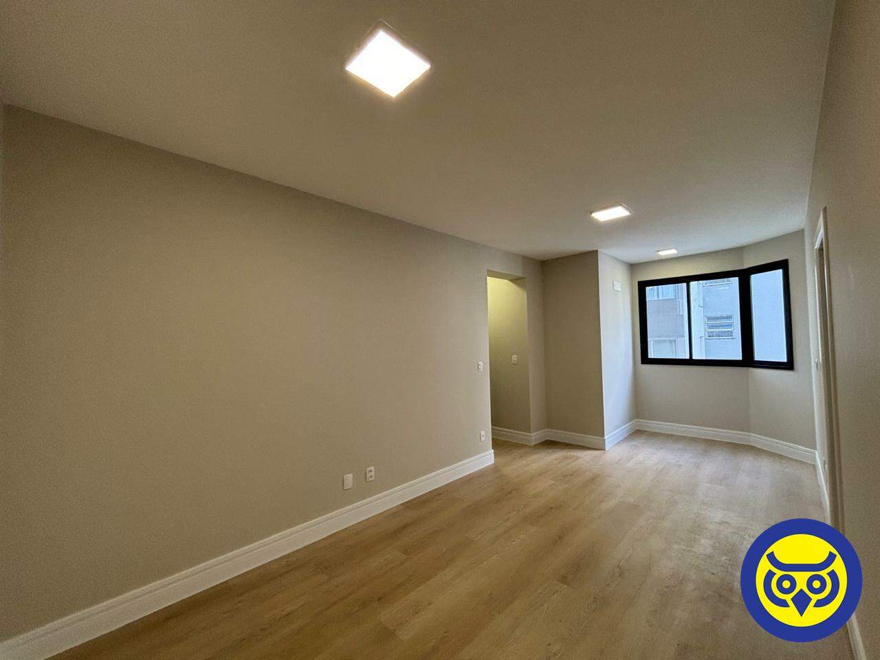 Apartamento para aluguel no Agronômica: 
