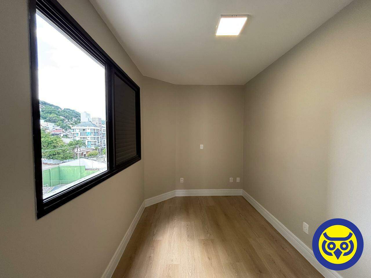 Apartamento para aluguel no Agronômica: 