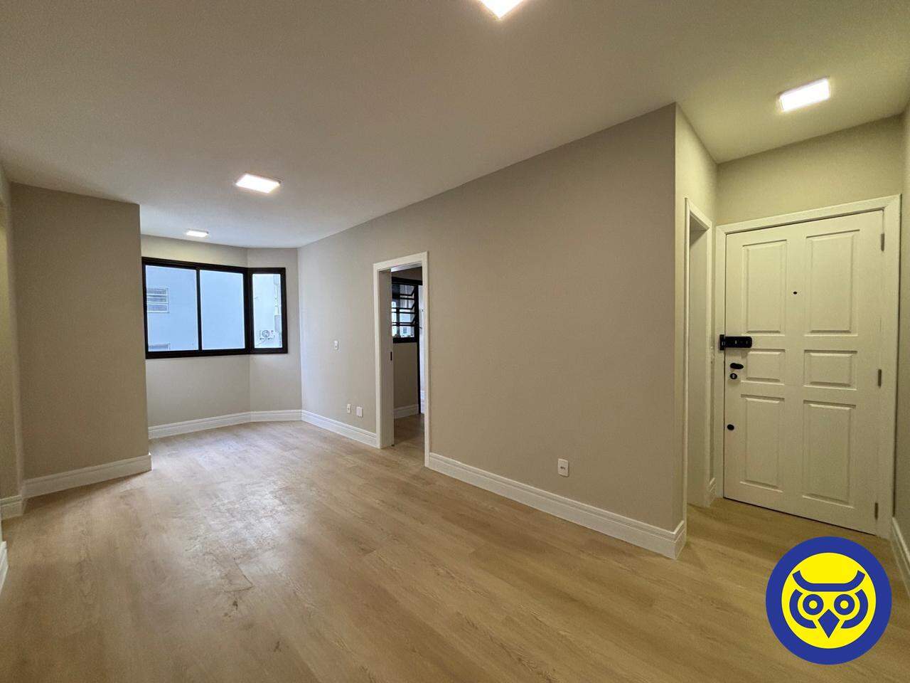 Apartamento para aluguel no Agronômica: 