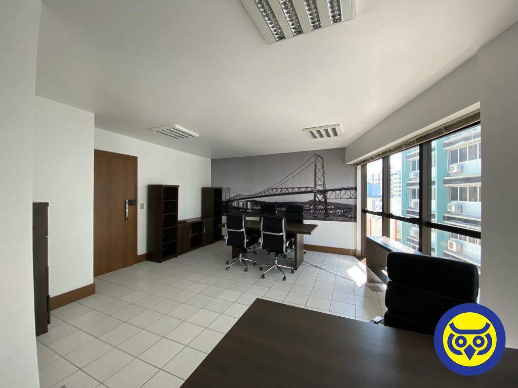 Salas/Conjuntos para aluguel no Centro: 