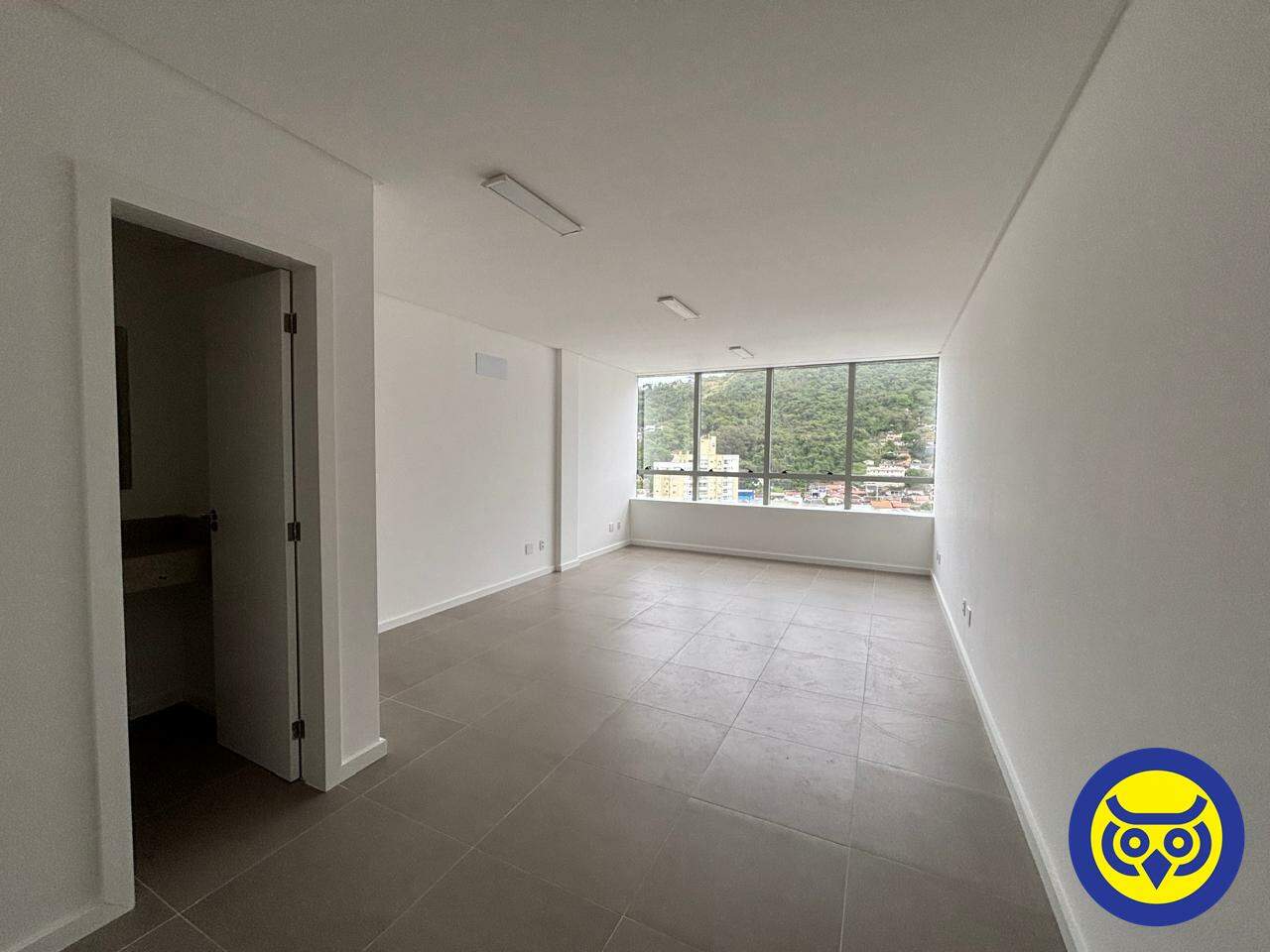 Salas/Conjuntos para aluguel no Saco Dos Limões: 