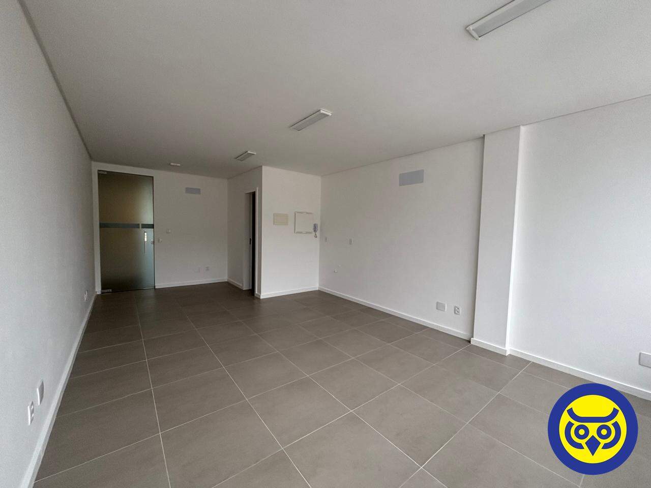 Salas/Conjuntos para aluguel no Saco Dos Limões: 