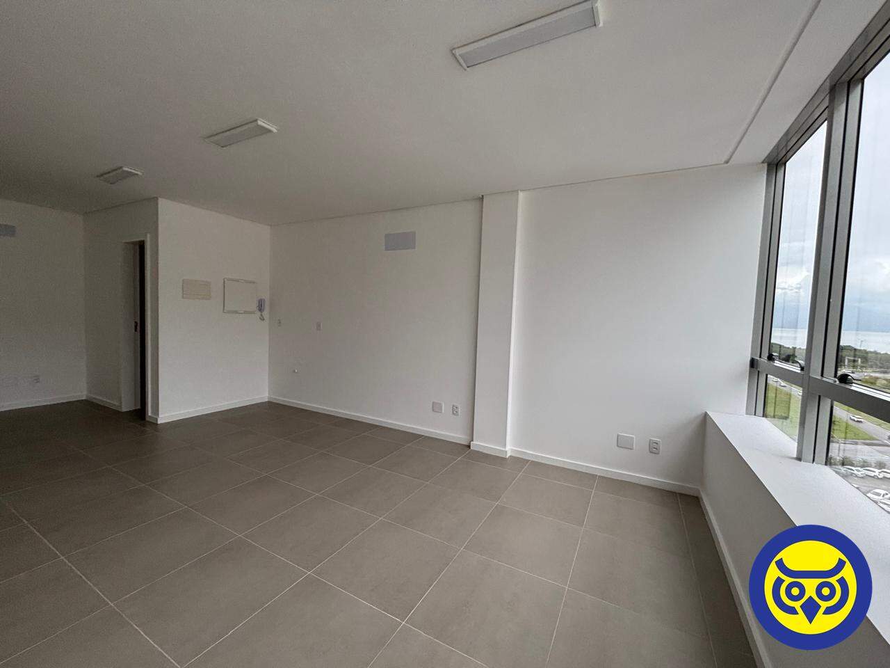 Salas/Conjuntos para aluguel no Saco Dos Limões: 