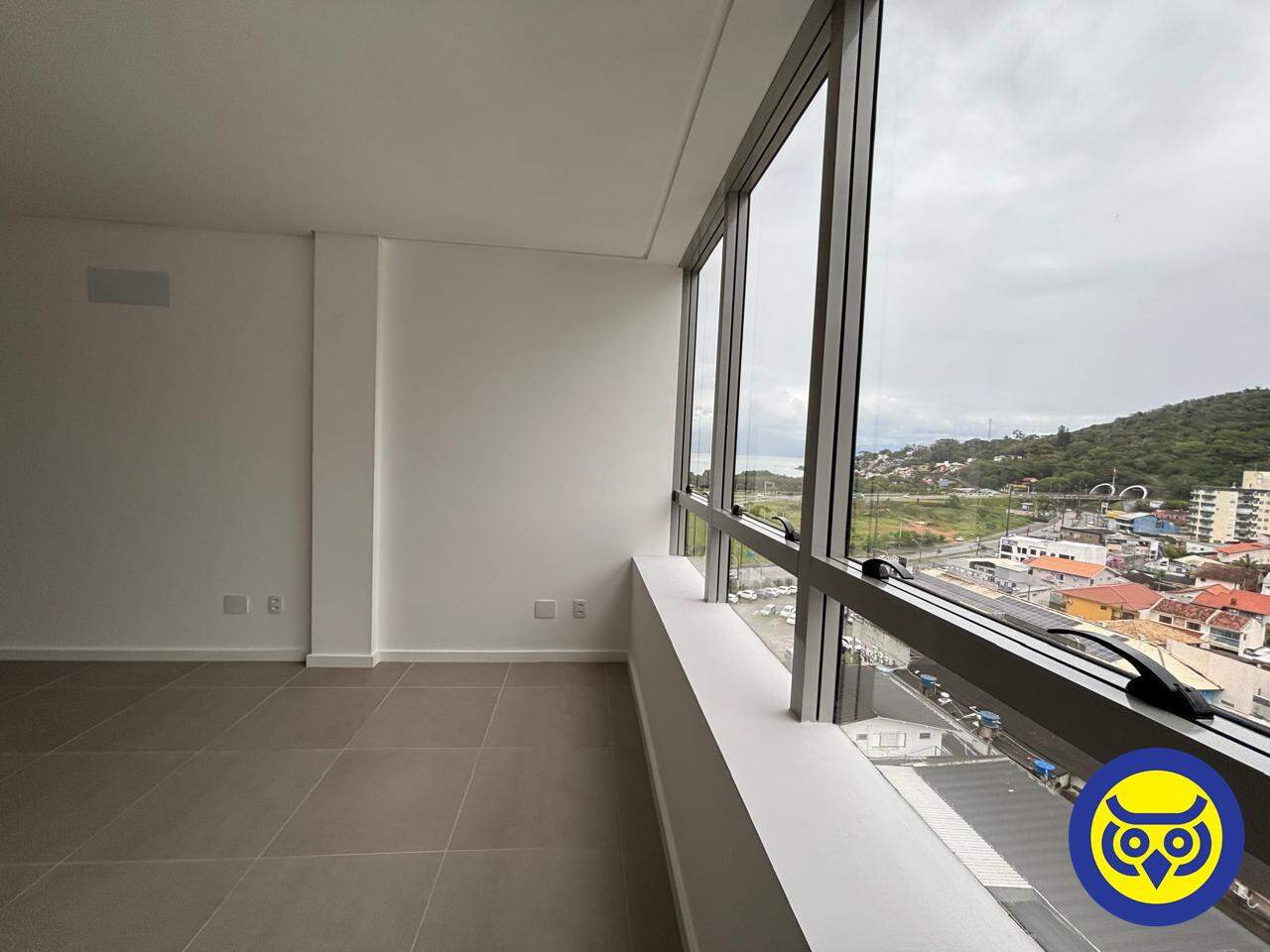 Salas/Conjuntos para aluguel no Saco Dos Limões: 