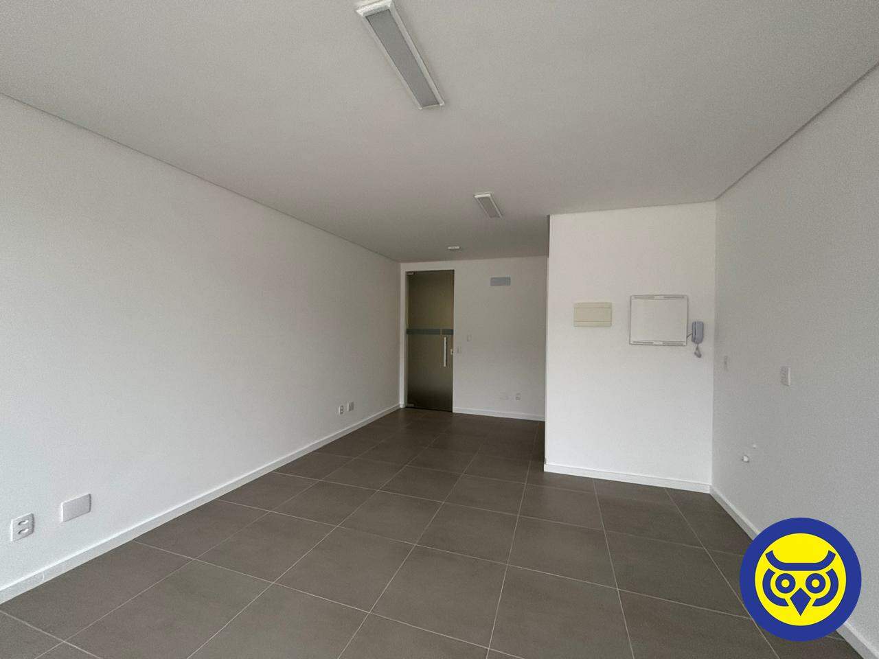 Salas/Conjuntos para aluguel no Saco Dos Limões: 