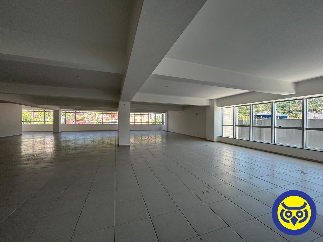 Salas/Conjuntos para aluguel no Trindade: 