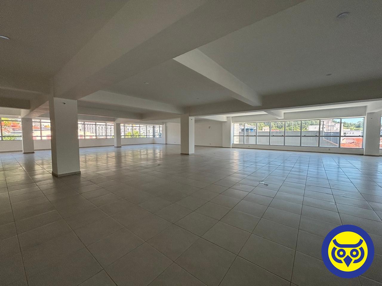 Salas/Conjuntos para aluguel no Trindade: 