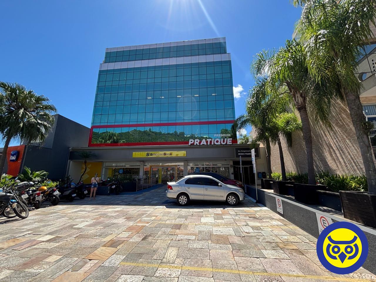 Salas/Conjuntos para aluguel no Trindade: 