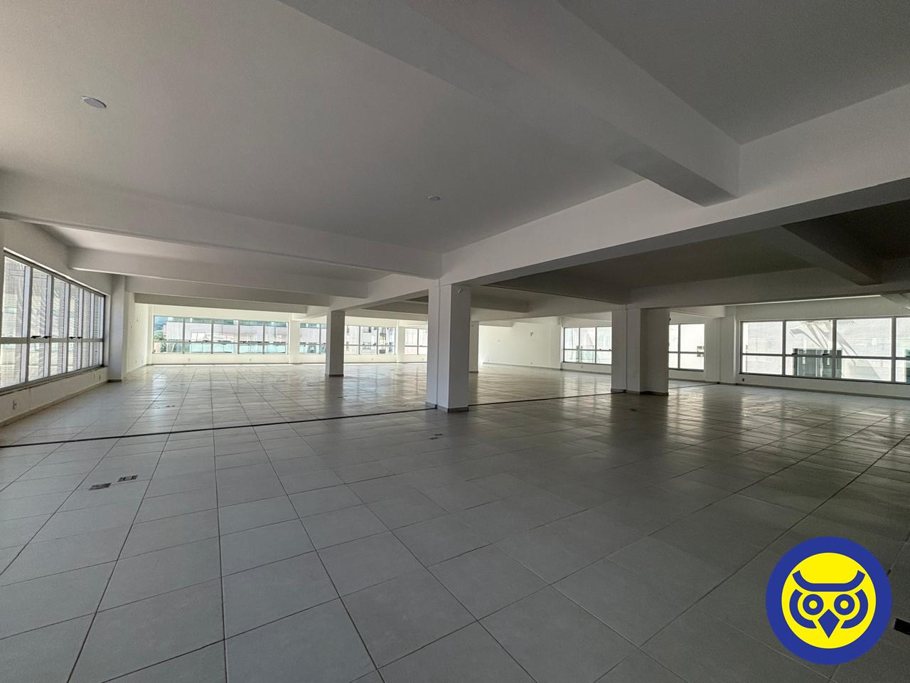 Salas/Conjuntos para aluguel no Trindade: 