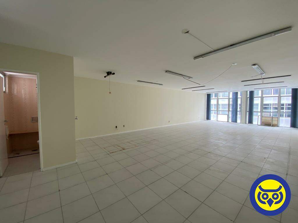 Sala para aluguel no Centro:
