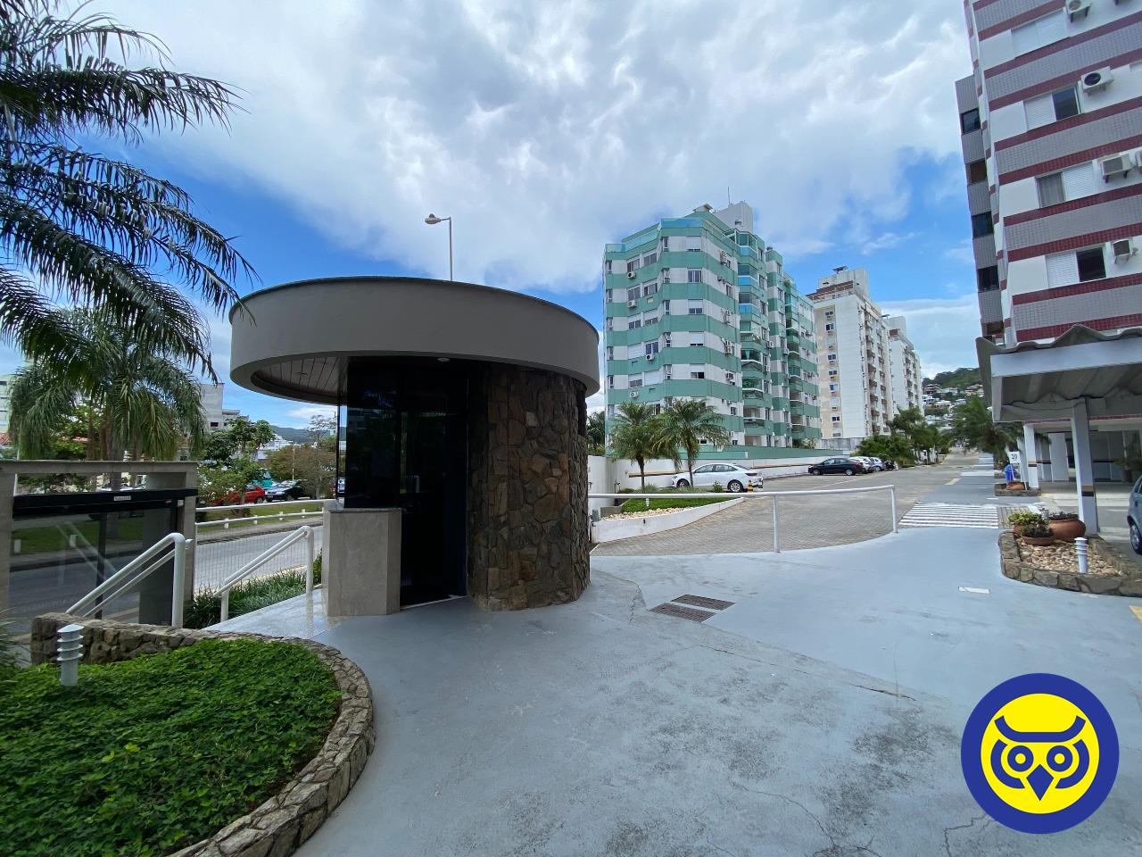 Apartamento para aluguel no Trindade: 